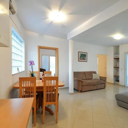 Vedrana, Apartament Murter