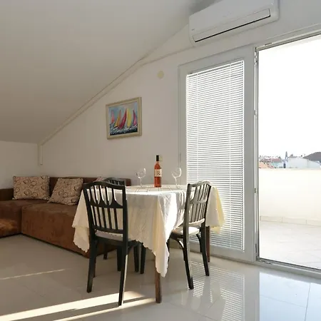 Apartman Vedrana, Murter