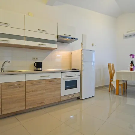 Apartament Vedrana, Murter