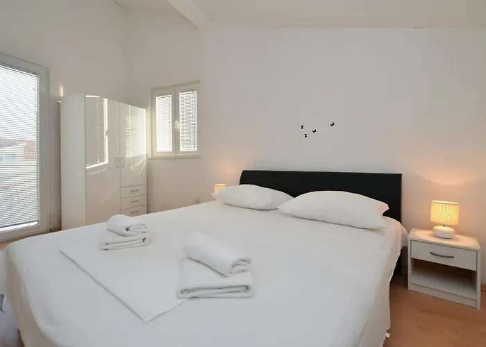 Apartament Vedrana, *